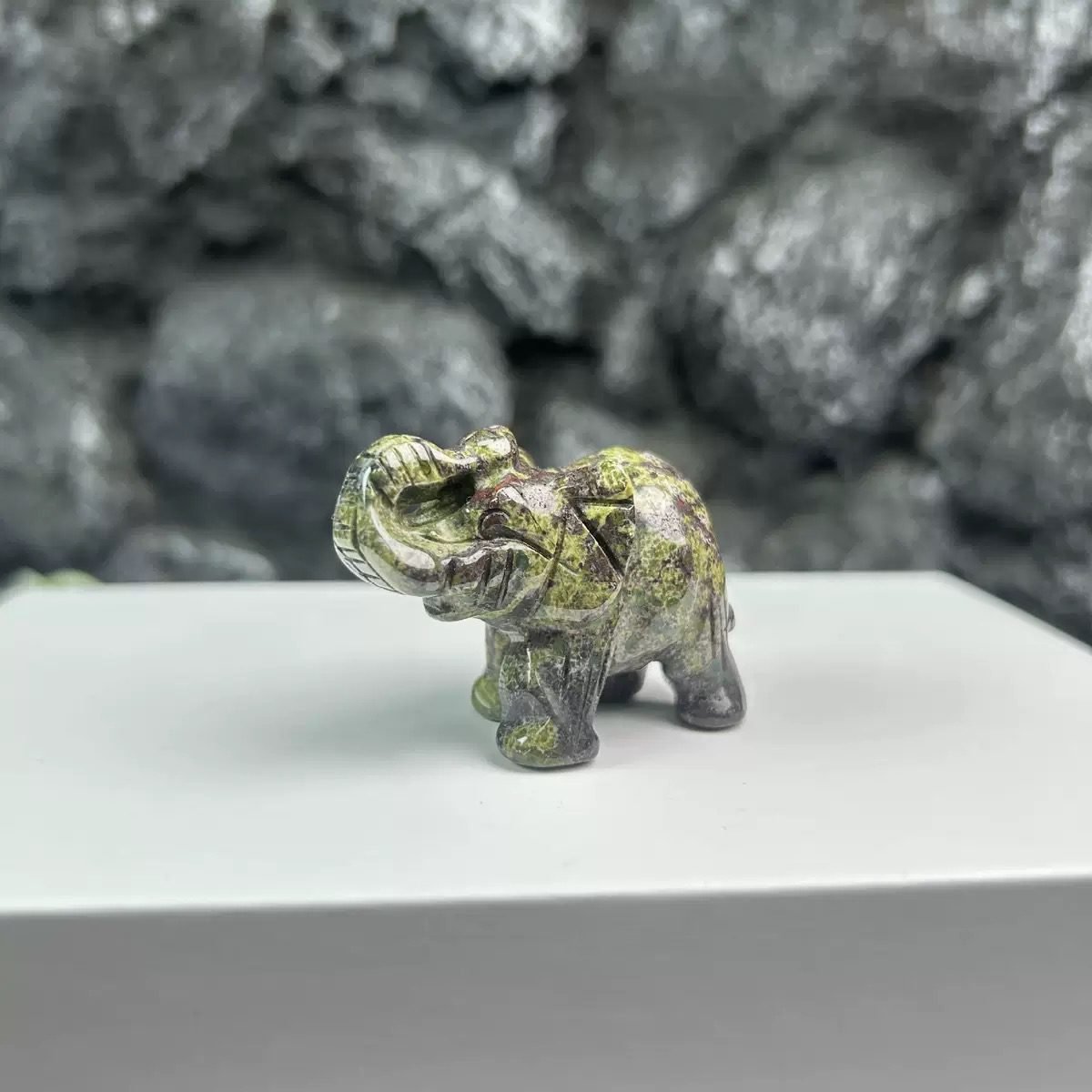 Natural 5cm Crystal Elephant Carving Wholesale - Image 9