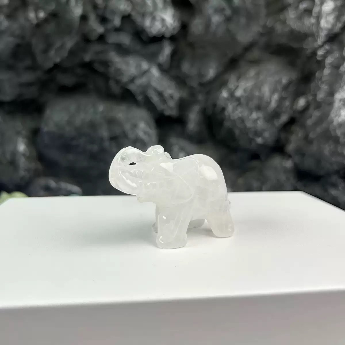 Natural 5cm Crystal Elephant Carving Wholesale - Image 4