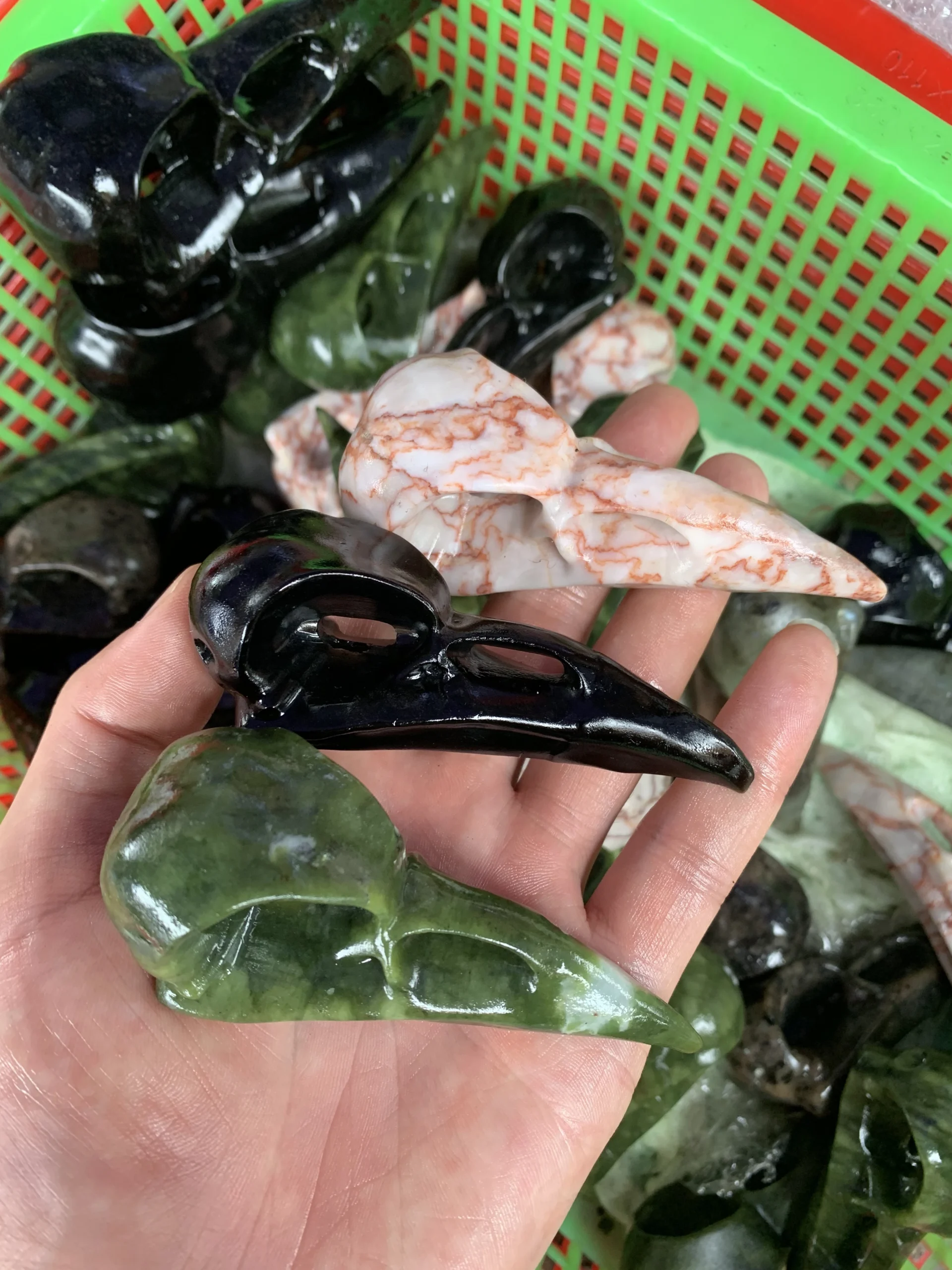 9cm Crystal Raven Skull Carving